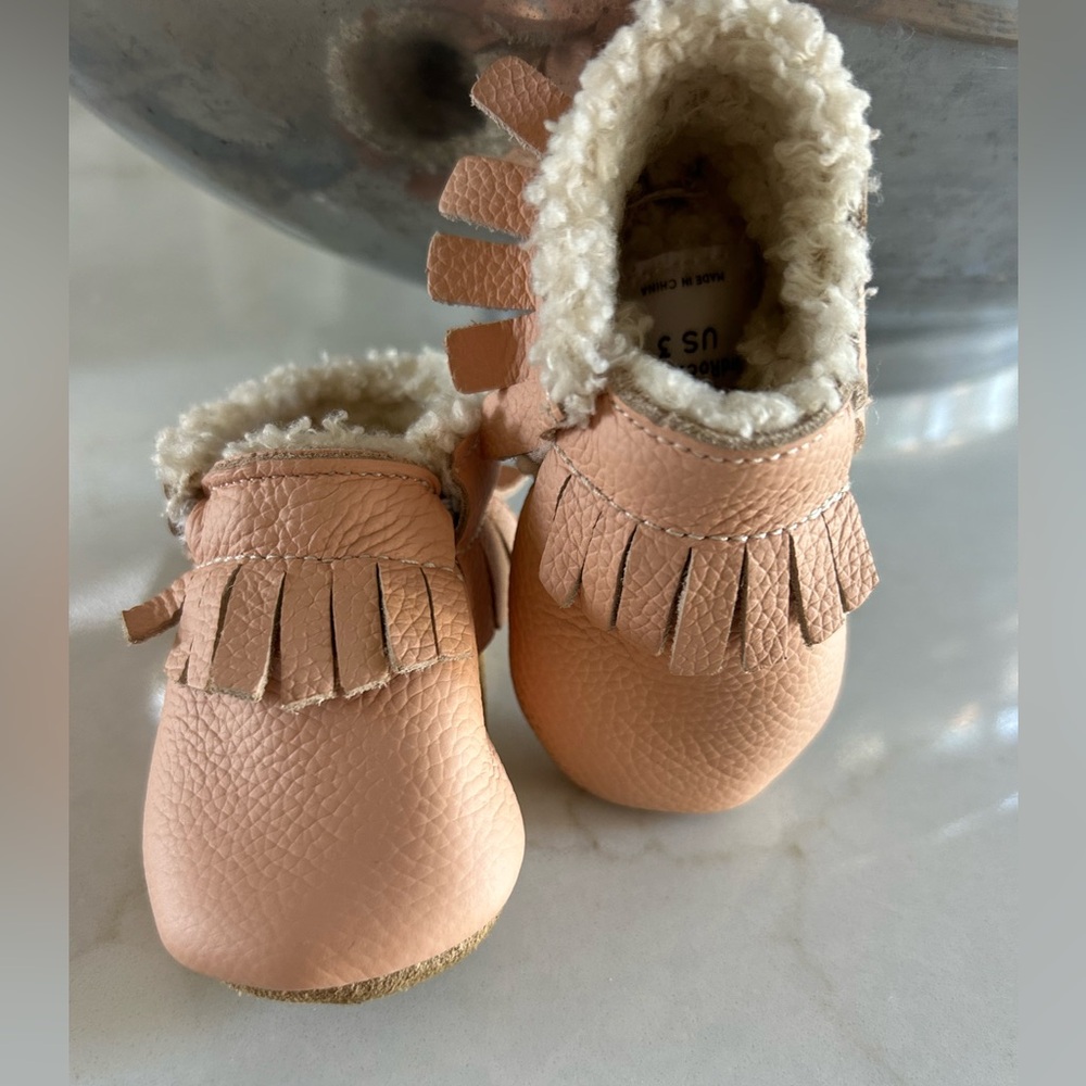 BirdRock Baby Sherpa Moccasins / Slippers‎ Size3=3/6 months